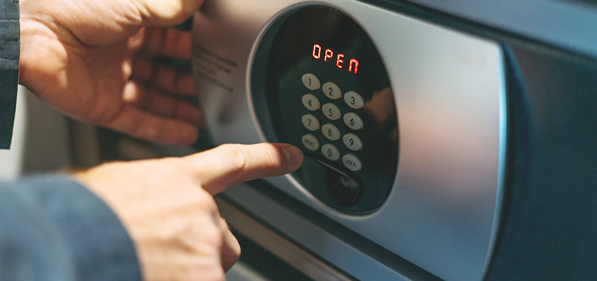 Cash Safe Openers in West Whittier-Los Nietos, California